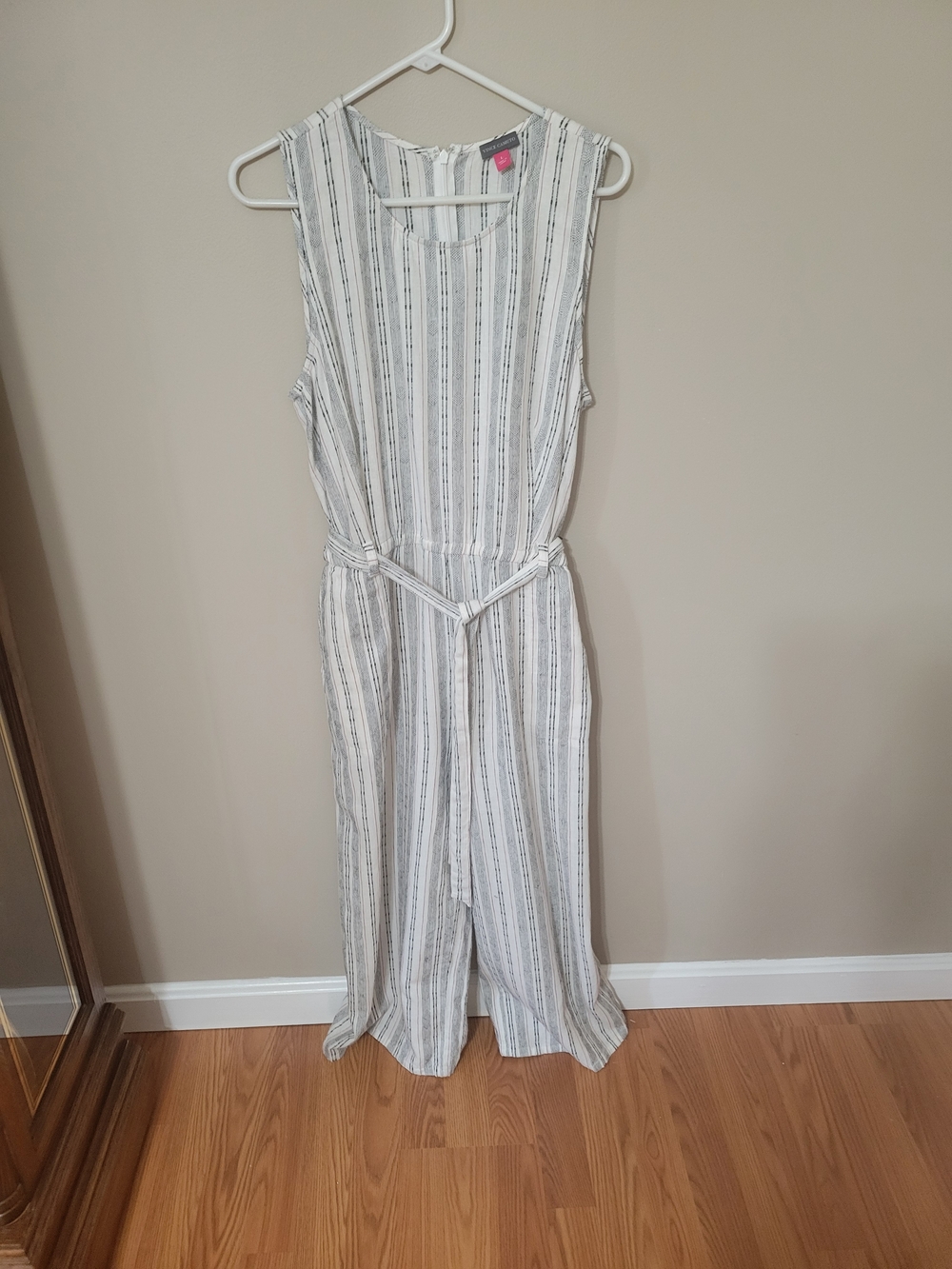 Vince Camuto White and Gray Striped Sleeveless Wide-Leg Jumpsuit